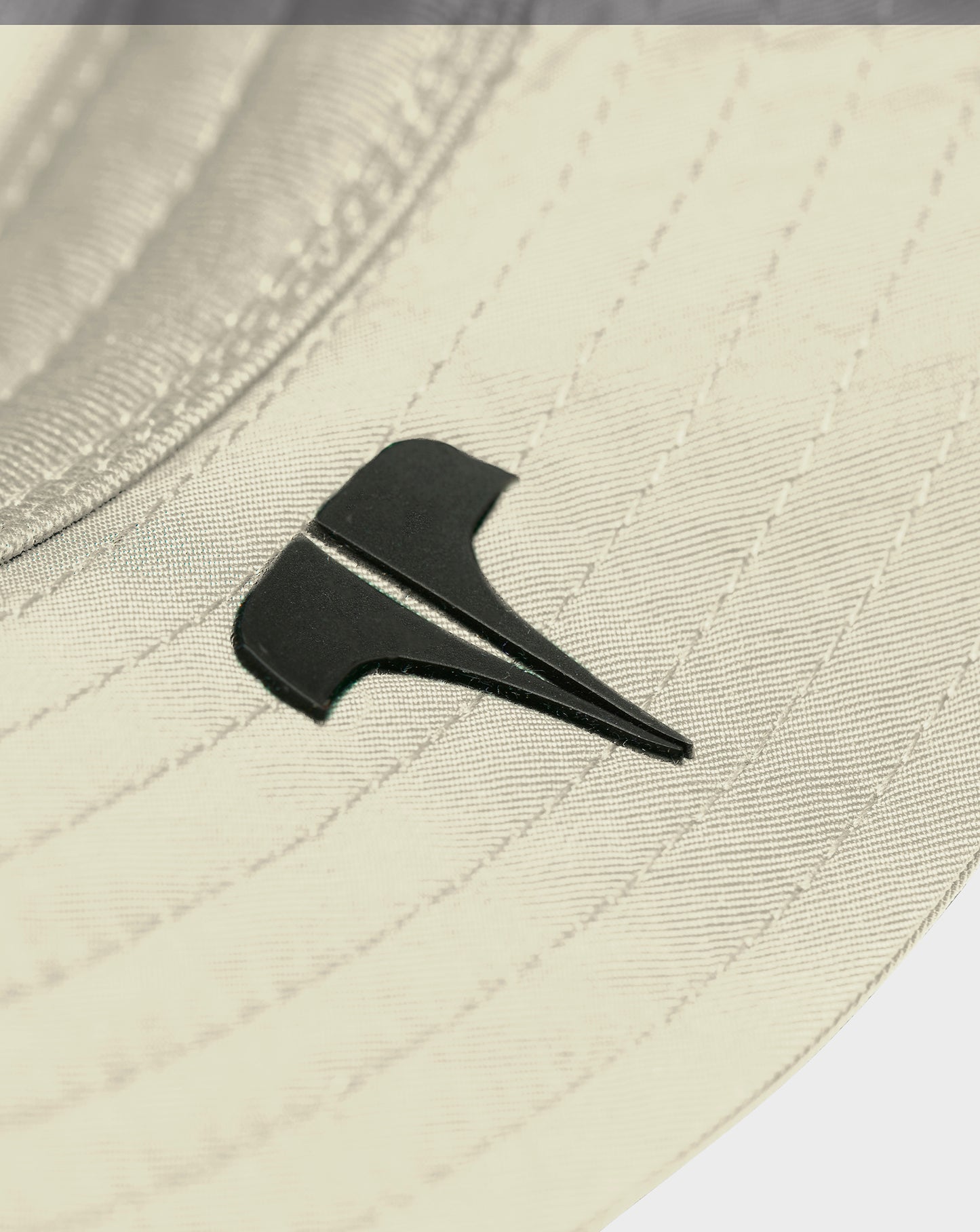 TWINZZ BUCKET HAT - BEIGE