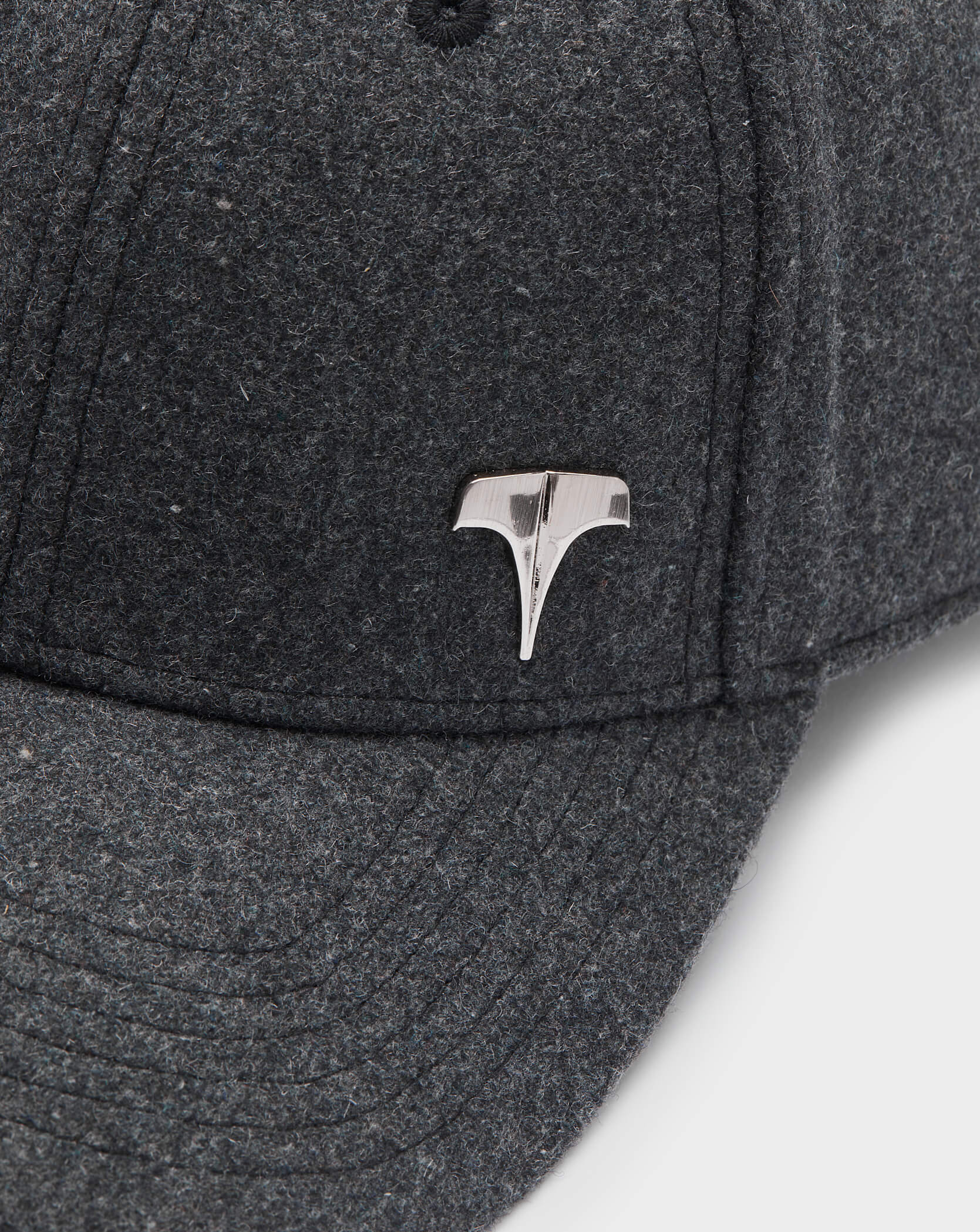 Twinzz grey pitcher cap with small silver logo
