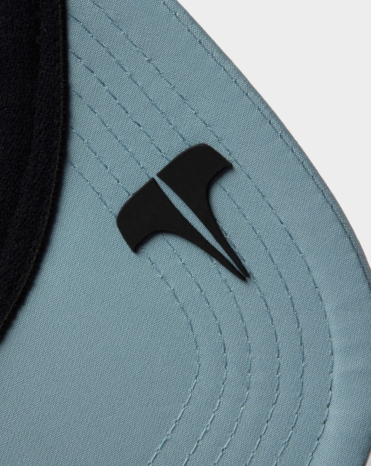 SEAMLESS RECYCLED PITCHER - SKY BLUE