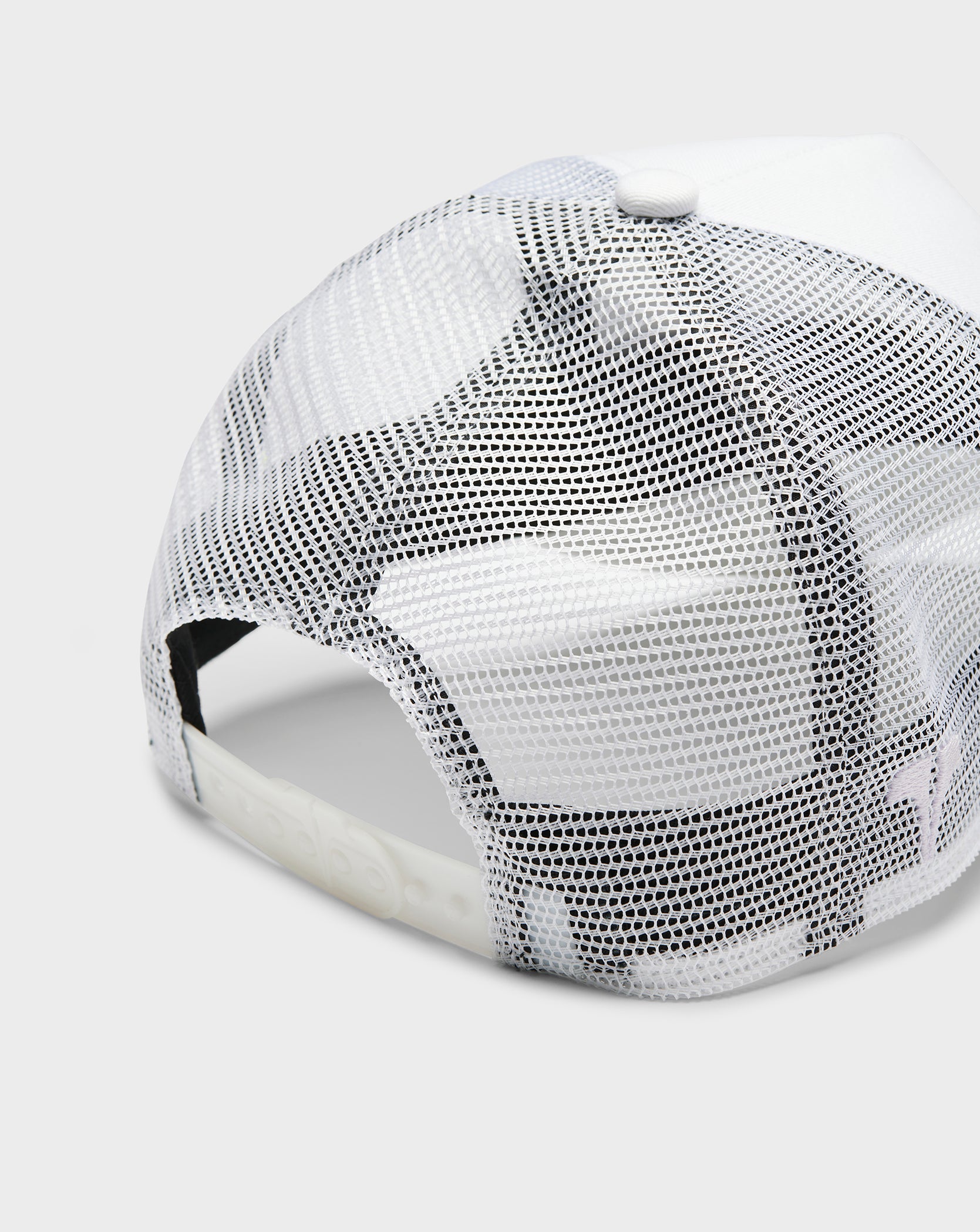 White mesh trucker sales hat