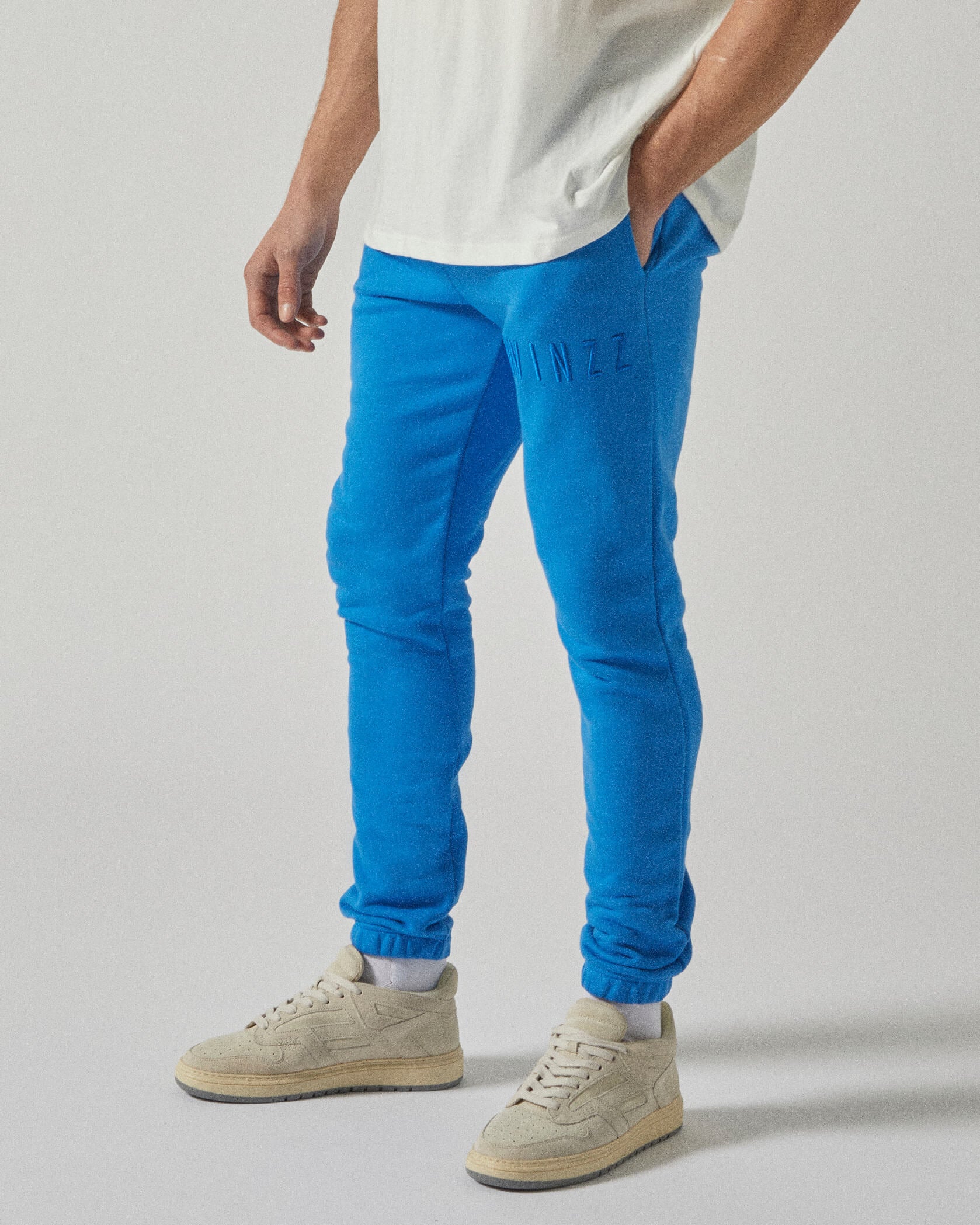 Royal blue best sale joggers mens