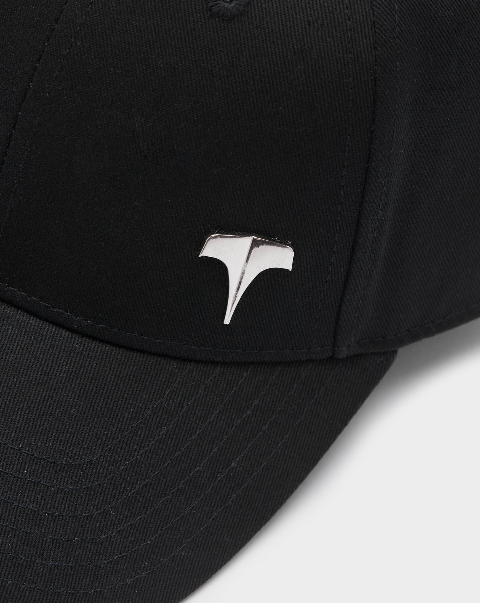 Twinzz black pitcher cap with silver logo