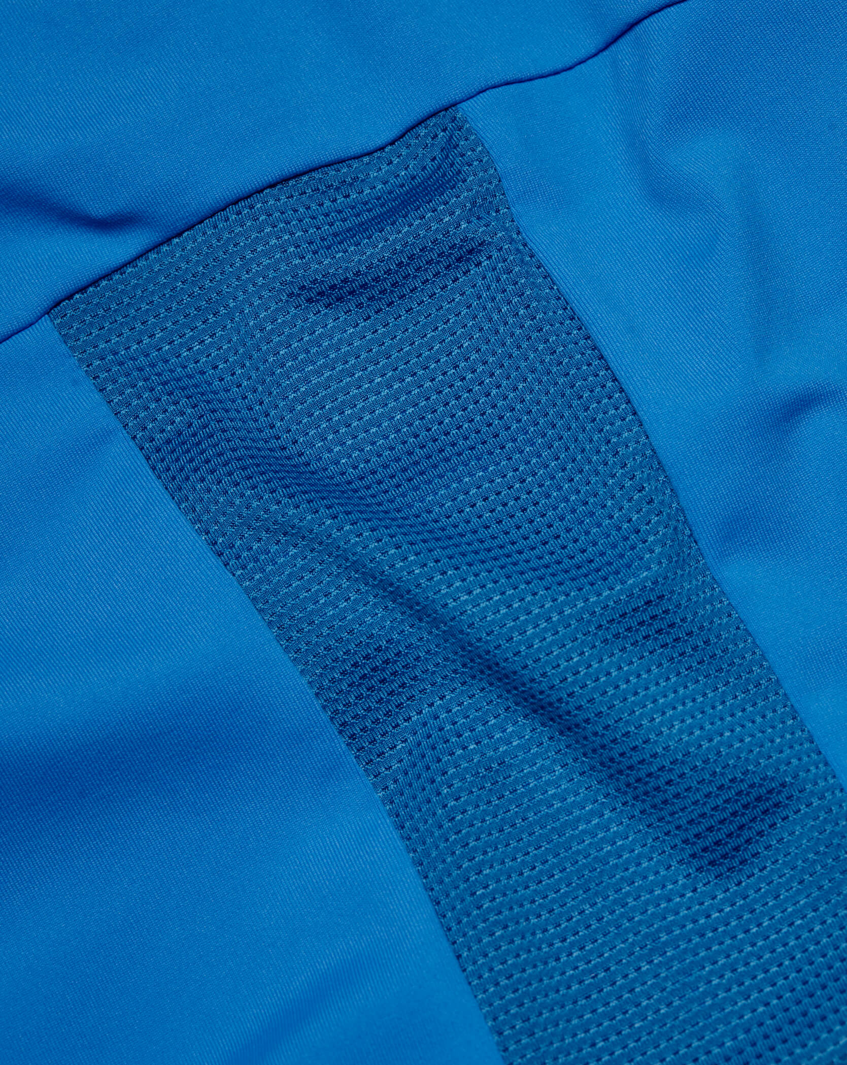 Blue Twinzz activewear zip top